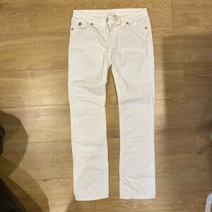 Excellent condition, true religion, genes, size 28. RN112790